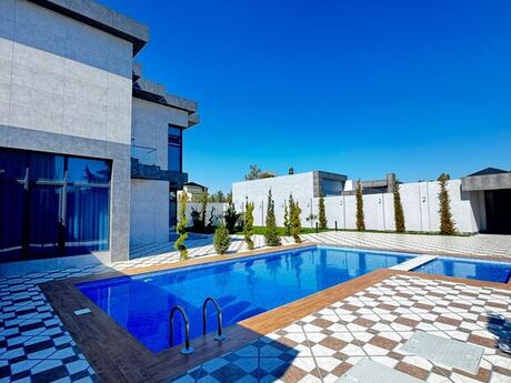 6 otaqlı həyət evi/bağ evi - Mərdəkan q. - 400 m²
