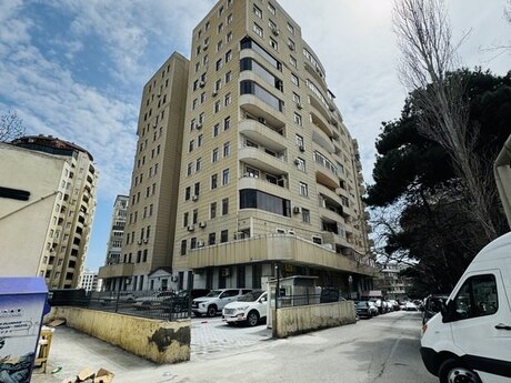 4 otaqlı yeni tikili - 28 May m. - 120 m²