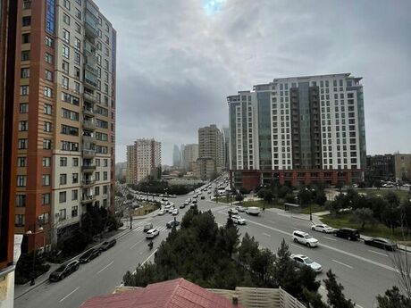 4 otaqlı yeni tikili - Elmlər Akademiyası m. - 200 m²