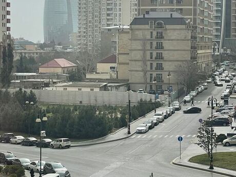 4 otaqlı yeni tikili - Elmlər Akademiyası m. - 200 m²