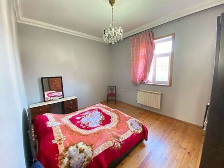 4 otaqlı həyət evi/bağ evi - Badamdar q. - 140 m²