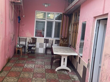 2 otaqlı həyət evi/bağ evi - Gənclik m. - 70 m²