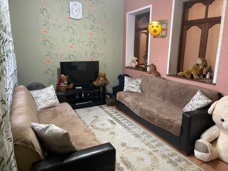 2 otaqlı həyət evi/bağ evi - Gənclik m. - 70 m²