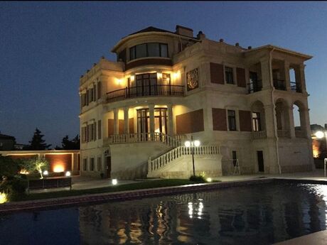 9 otaqlı həyət evi/bağ evi - Xəzər r. - 1000 m²