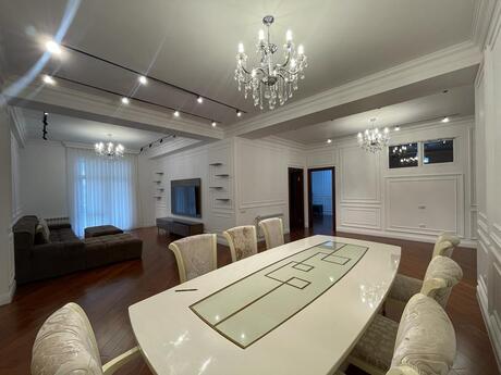 4 otaqlı yeni tikili - Ağ şəhər q. - 202 m²