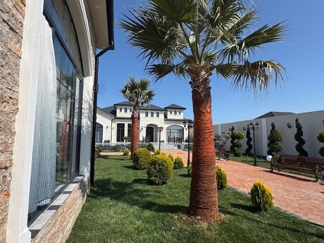 5 otaqlı həyət evi/bağ evi - Şüvəlan q. - 250 m²