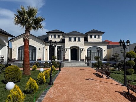 5 otaqlı həyət evi/bağ evi - Şüvəlan q. - 250 m²