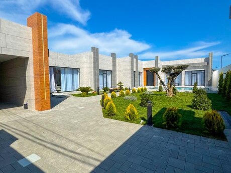4 otaqlı həyət evi/bağ evi - Mərdəkan q. - 210 m²