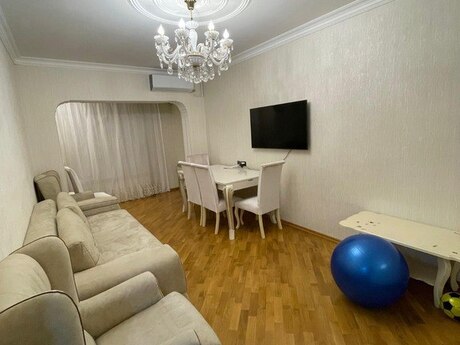 2 otaqlı köhnə tikili - 9-cu mikrorayon q. - 78 m²