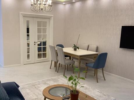 3-комн. новостройка - м. Шах Исмаил Хатаи - 120 м²