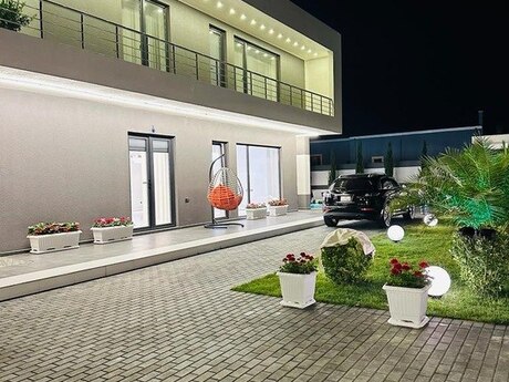 5 otaqlı həyət evi/bağ evi - Bilgəh q. - 380 m²