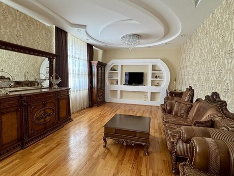 5 otaqlı həyət evi/bağ evi - Pirşağı q. - 240 m²