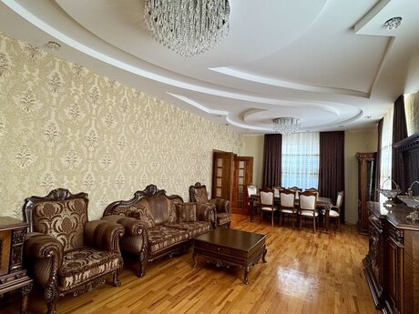 5 otaqlı həyət evi/bağ evi - Pirşağı q. - 240 m²