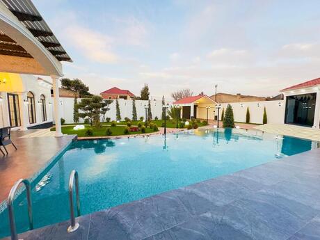 5 otaqlı həyət evi/bağ evi - Mərdəkan q. - 250 m²