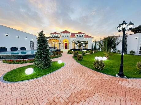 5 otaqlı həyət evi/bağ evi - Mərdəkan q. - 250 m²
