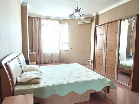 4 otaqlı yeni tikili - 28 May m. - 220 m²