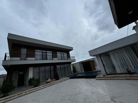 4 otaqlı həyət evi/bağ evi - Bilgəh q. - 300 m²