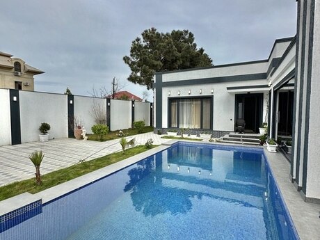 5 otaqlı həyət evi/bağ evi - Mərdəkan q. - 200 m²