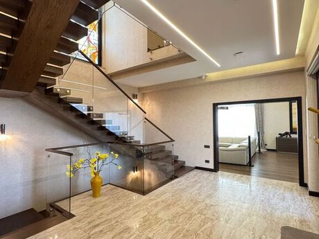 House with Garden, Villa For Sale