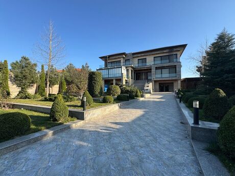 6 otaqlı həyət evi/bağ evi - Bilgəh q. - 650 m²