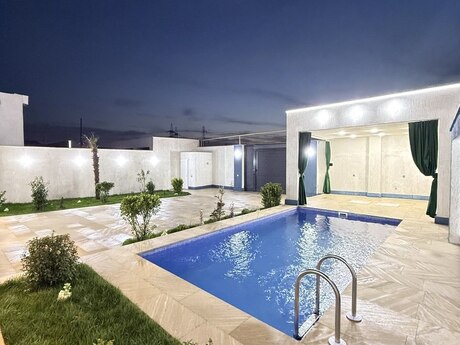 4 otaqlı həyət evi/bağ evi - Şüvəlan q. - 140 m²