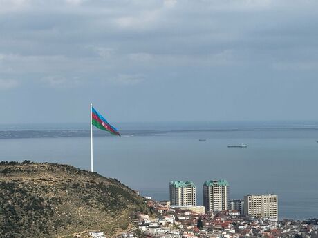 10 otaqlı həyət evi/bağ evi - Badamdar q. - 600 m²