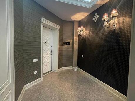 4 otaqlı mənzil, 204 m², Nizami: 560 000 ₼ 2