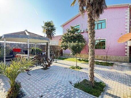 5 otaqlı həyət evi/bağ evi - Binə q. - 250 m²