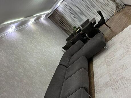 3-комн. новостройка - м. Иншаатчылар - 117 м²