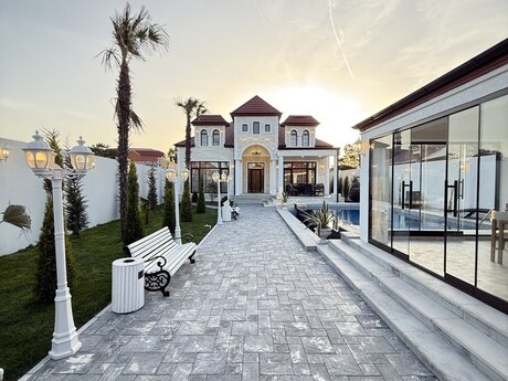 5 otaqlı həyət evi/bağ evi - Mərdəkan q. - 180 m²
