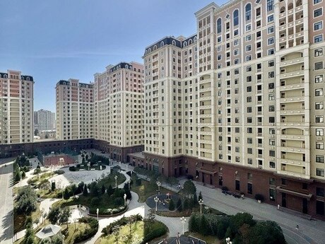 4 otaqlı yeni tikili - Elmlər Akademiyası m. - 168 m²