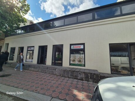 Obyekt - Dərnəgül m. - 200 m²