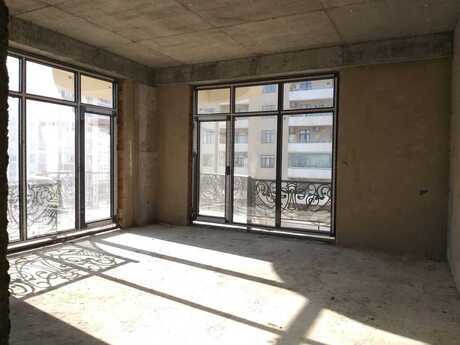 4 otaqlı yeni tikili - Nəriman Nərimanov m. - 181.2 m²