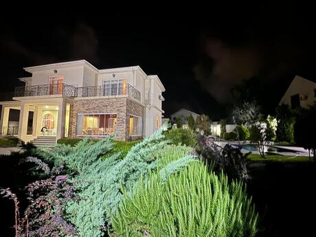 5 otaqlı həyət evi/bağ evi - Şüvəlan q. - 450 m²