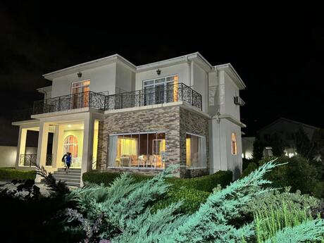 5 otaqlı həyət evi/bağ evi - Şüvəlan q. - 450 m²