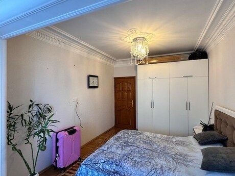 2 otaqlı köhnə tikili - Yasamal r. - 65 m²