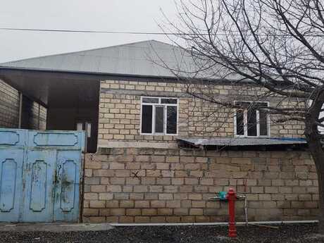 4 otaqlı həyət evi/bağ evi - Yevlax - 170.3 m²