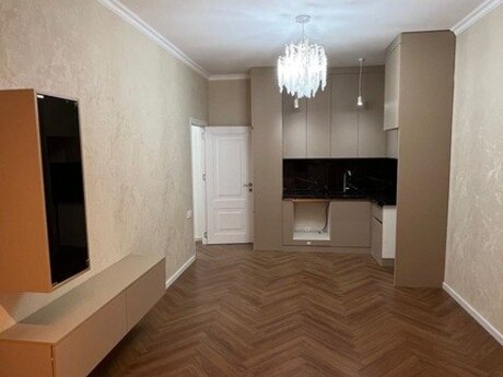 2-комн. новостройка - м. 28 мая - 51 м²