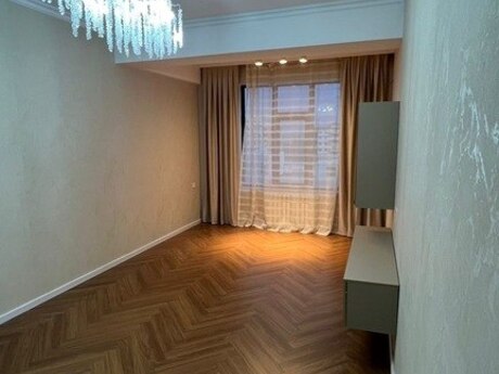 2-комн. новостройка - м. 28 мая - 51 м²