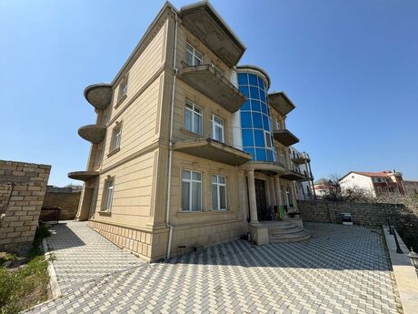 8 otaqlı həyət evi/bağ evi - Badamdar q. - 570 m²