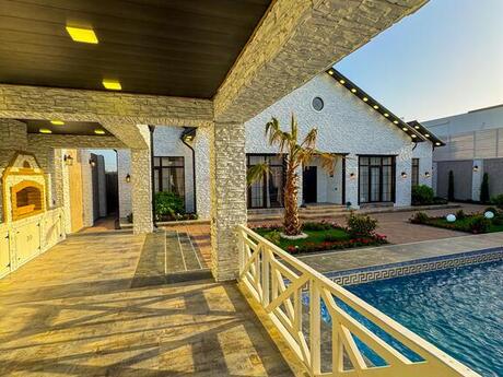 5 otaqlı həyət evi/bağ evi - Mərdəkan q. - 200 m²
