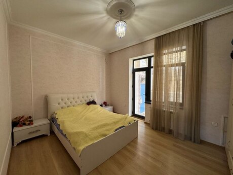 3 otaqlı həyət evi/bağ evi - Badamdar q. - 140 m²