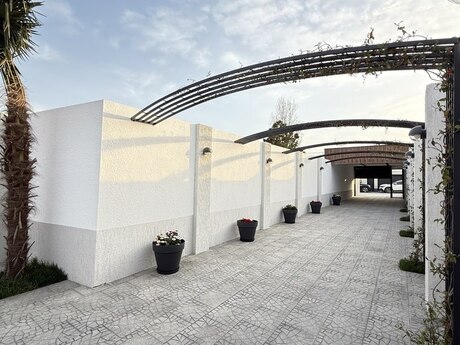 4 otaqlı həyət evi/bağ evi - Mərdəkan q. - 160 m²