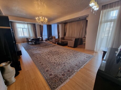 4 otaqlı yeni tikili - 28 May m. - 215 m²