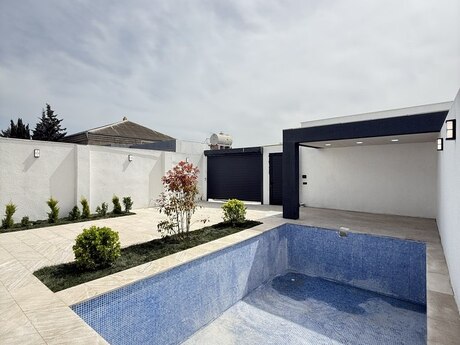 4 otaqlı həyət evi/bağ evi - Şüvəlan q. - 135 m²