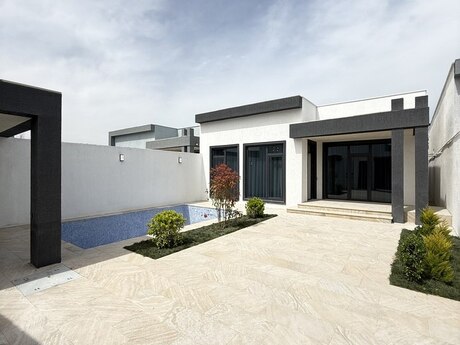 4 otaqlı həyət evi/bağ evi - Şüvəlan q. - 135 m²