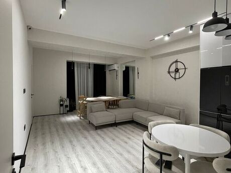 3 otaqlı yeni tikili - 8 Noyabr m. - 110 m²