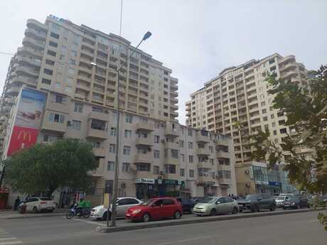 Elan №5111259 - Bakı, Gənclik m., 4 otaqlı, 216 m², 8/18 mərtəbə