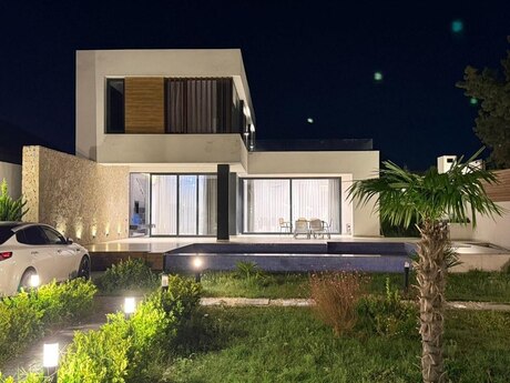 4 otaqlı həyət evi/bağ evi - Mərdəkan q. - 300 m²