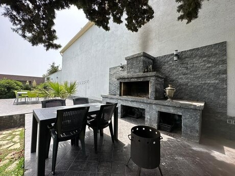 6 otaqlı həyət evi/bağ evi - Nardaran q. - 450 m²